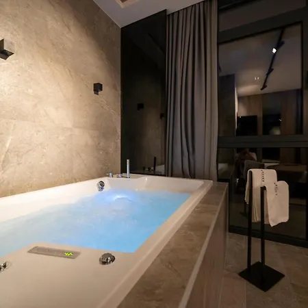 Velvet & בית הארחה זאדאר