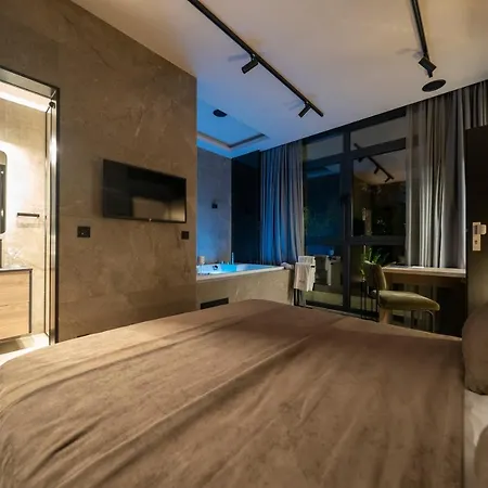 Velvet & בית הארחה זאדאר