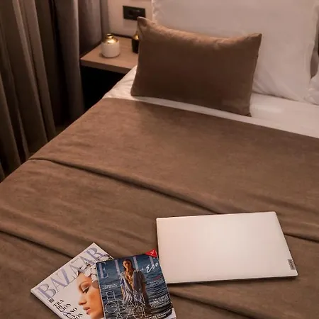 Velvet & Guest house 4*