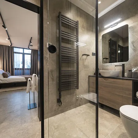 Velvet & בית הארחה זאדאר