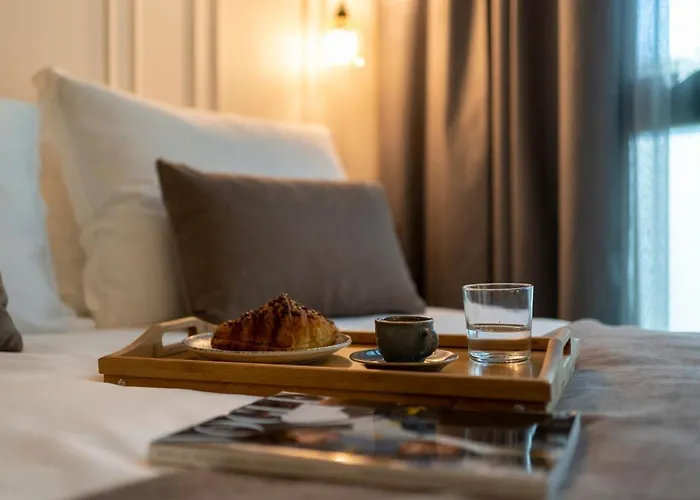 Velvet & Pensión 4*