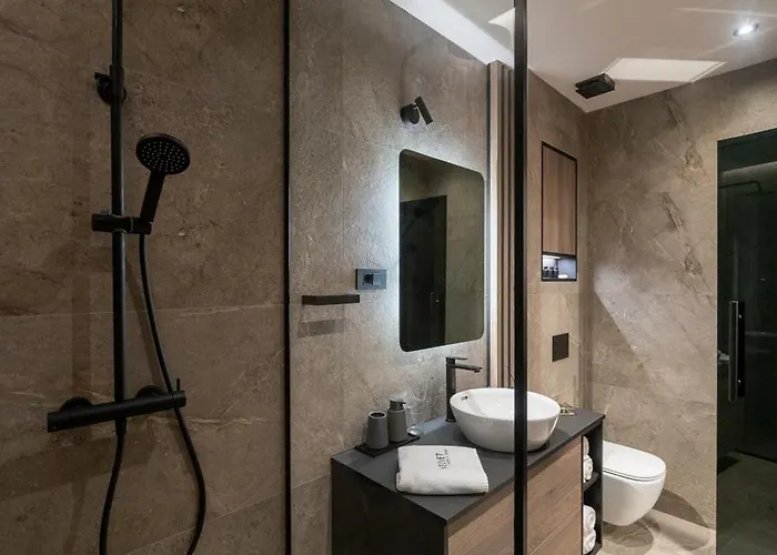 Velvet & 4* 자다르