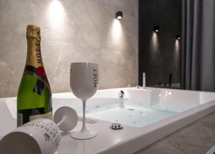 게스트하우스 Velvet & 4*